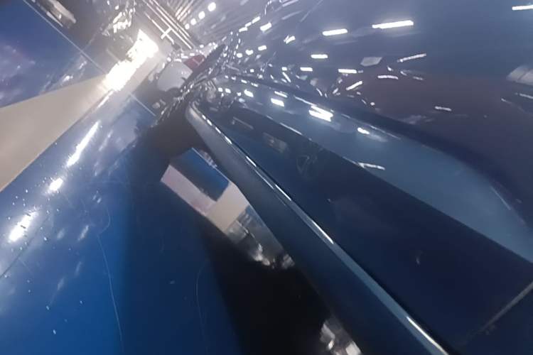 Used Volkswagen Touran 2016 Volkswagen Touran L 280TSI DSG Luxury Edition Right Side Sill