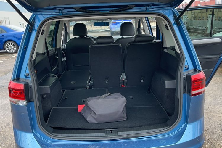 Used Volkswagen Touran 2016 Volkswagen Touran L 280TSI DSG Comfort Edition Trunk