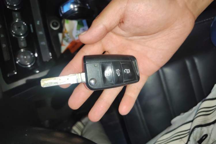 Used Volkswagen Touran 2016 Volkswagen Touran L 280TSI DSG Comfort Edition Vehicle Key