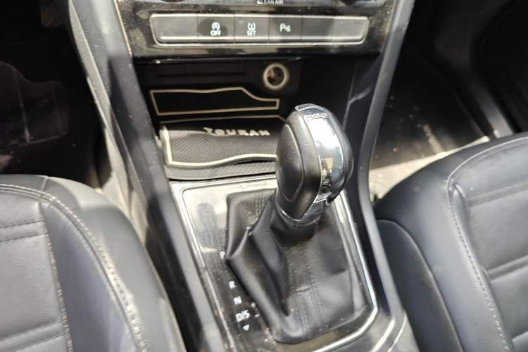 Used Volkswagen Touran 2016 Volkswagen Touran L 280TSI DSG Comfort Edition Vehicle Key