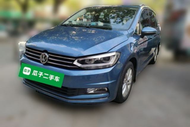 Ojetý Volkswagen Touran 2016 Volkswagen Touran L 280TSI DSG Comfort Edition