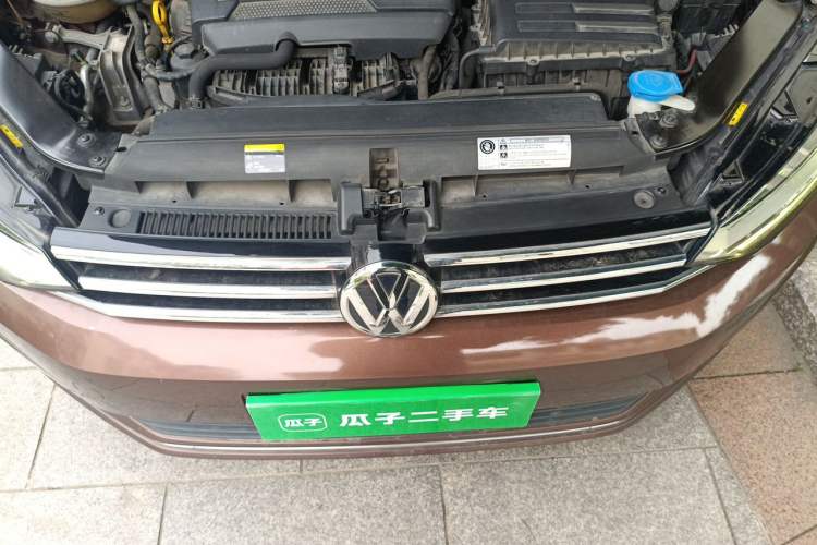 Used Volkswagen Touran 2016 Volkswagen Touran L 330TSI DSG Luxury Edition Engine Bay