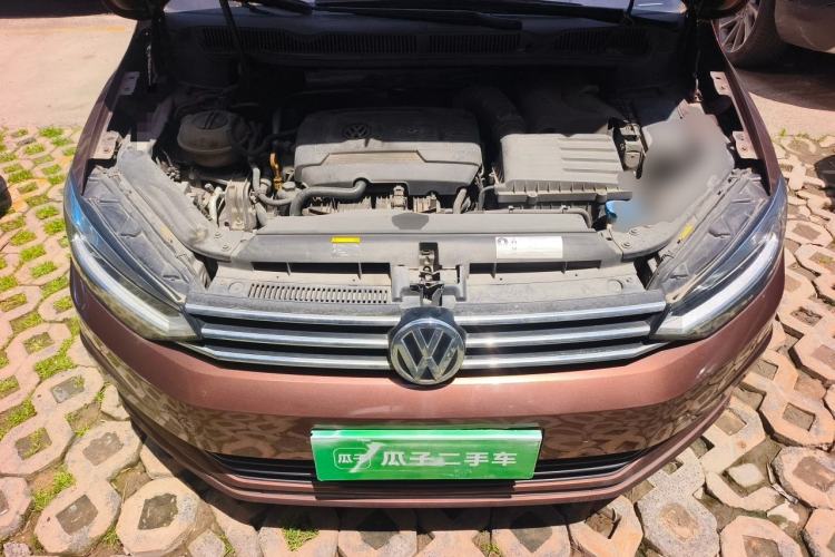 Used Volkswagen Touran 2016 Volkswagen Touran L 330TSI DSG Luxury Edition Engine Bay