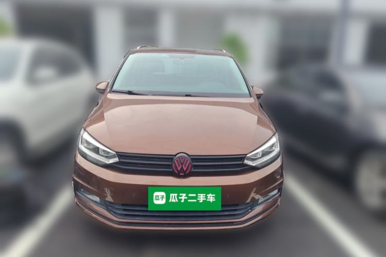 Used Volkswagen Touran 2016 Volkswagen Touran L 330TSI DSG Luxury Edition Front