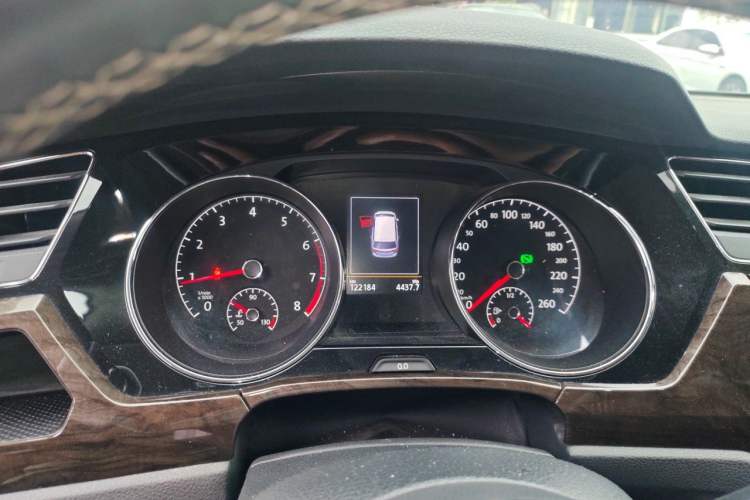 Used Volkswagen Touran 2016 Volkswagen Touran L 330TSI DSG Luxury Edition Instrument Cluster