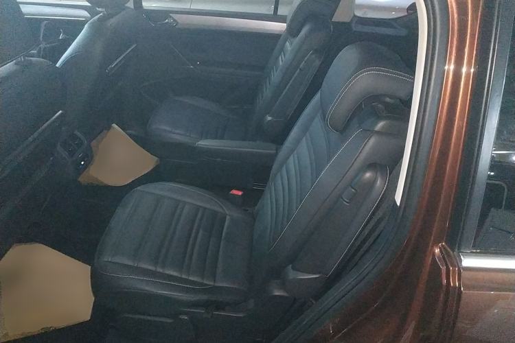 Used Volkswagen Touran 2016 Volkswagen Touran L 280TSI DSG Luxury Edition Left Rear Seat