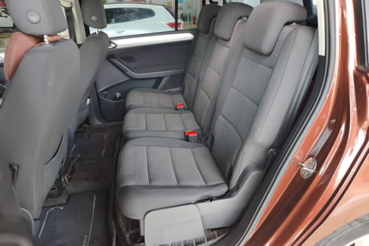 Used Volkswagen Touran 2016 Touran L 280TSI DSG Style Edition Left Rear Seat