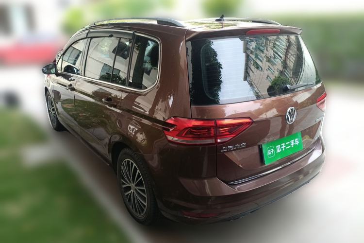 Used Volkswagen Touran 2016 Volkswagen Touran L 330TSI DSG Luxury Edition Rear Left 45 Deg