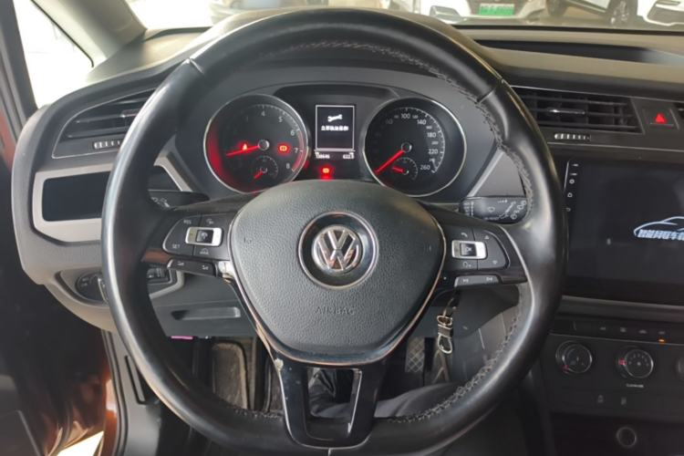 Used Volkswagen Touran 2016 Touran L 280TSI DSG Style Edition Steering Wheel
