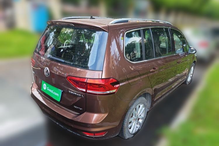 Used Volkswagen Touran 2016 Volkswagen Touran L 280TSI DSG Comfort Edition Rear Right 45 Deg