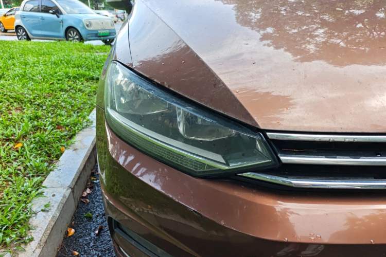 Used Volkswagen Touran 2016 Volkswagen Touran L 280TSI DSG Comfort Edition Right Front Headlight