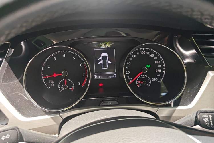 Used Volkswagen Touran 2016 Volkswagen Touran L 280TSI DSG Comfort Edition Instrument Cluster
