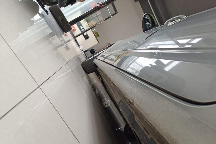 Used Volkswagen Touran 2016 Touran L 280TSI DSG Style Edition Left Side Sill