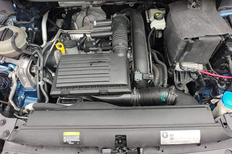 Used Volkswagen Touran 2016 Volkswagen Touran L 280TSI Manual Trend Edition Engine Bay