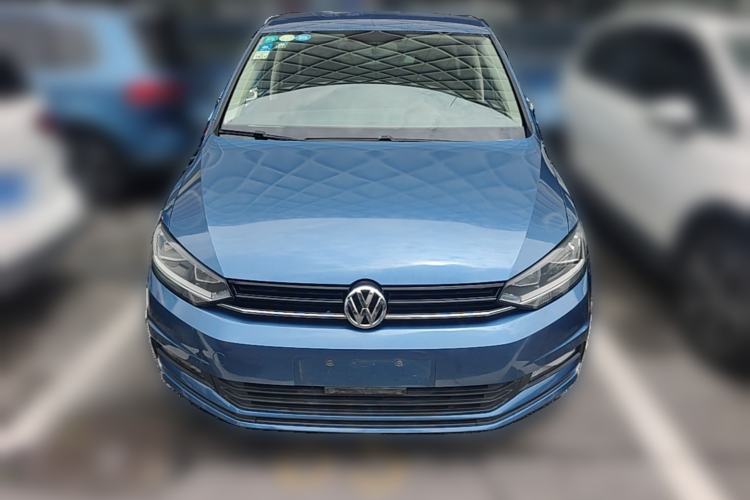 Used Volkswagen Touran 2016 Volkswagen Touran L 280TSI Manual Trend Edition Front