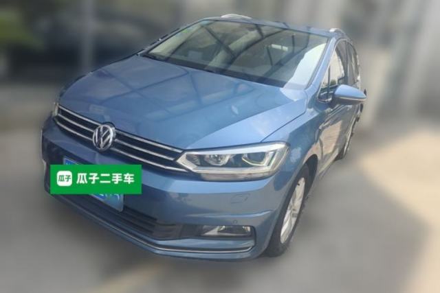 Ojetý Volkswagen Touran 2016 Volkswagen Touran L 280TSI DSG Comfort Edition
