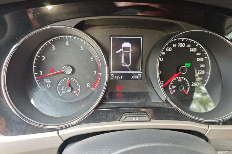 Used Volkswagen Touran 2016 Volkswagen Touran L 280TSI DSG Comfort Edition Instrument Cluster
