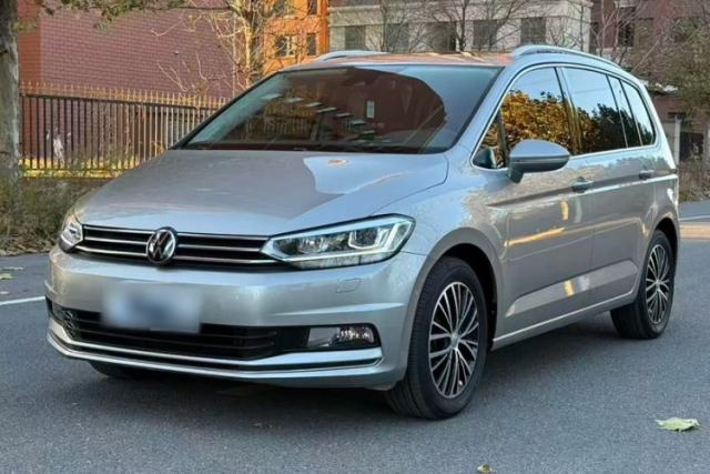Used Volkswagen Touran 2016 Volkswagen Touran L 330TSI DSG Luxury Edition