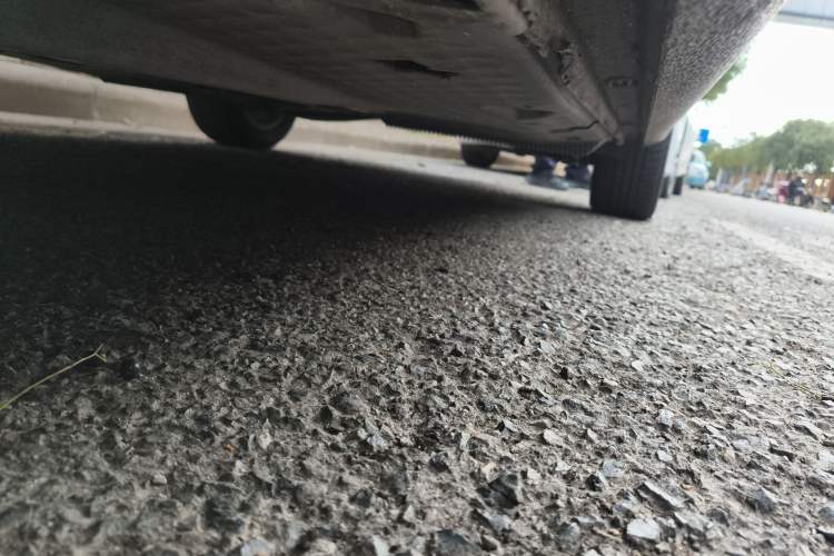 Used Volkswagen Touran  Chassis Front Left