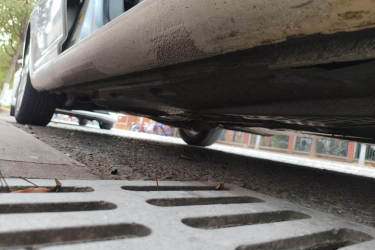 Used Volkswagen Touran  Chassis Front Right