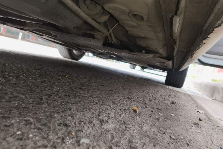 Used Volkswagen Touran  Chassis Rear Right