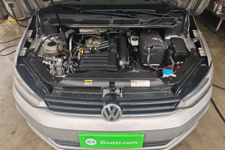 Used Volkswagen Touran 2016 Touran L 280TSI DSG Style Edition Engine Bay