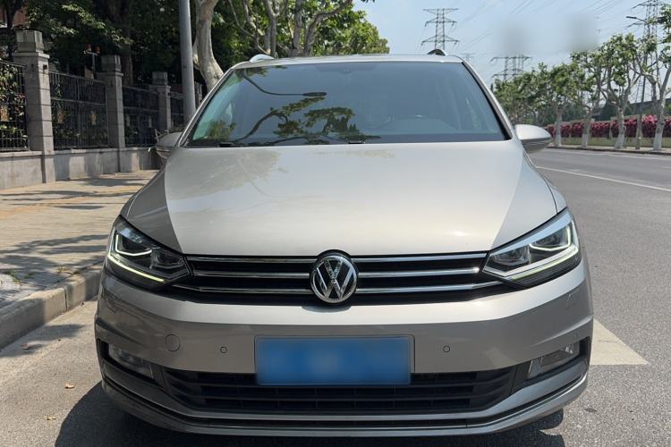 Used Volkswagen Touran 2016 Volkswagen Touran L 330TSI DSG Luxury Edition Exterior 1