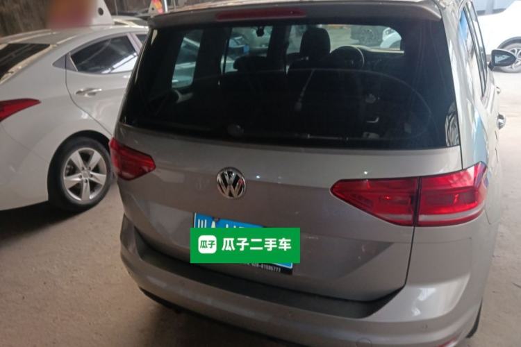 Used Volkswagen Touran 2016 Touran L 280TSI DSG Style Edition Exterior 4