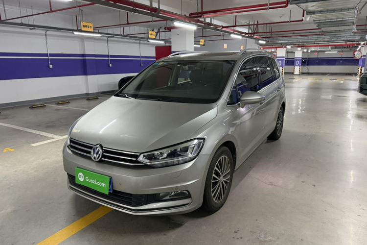 Used Volkswagen Touran 2016 Volkswagen Touran L 330TSI DSG Luxury Edition Exterior 5
