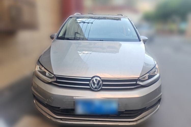 Used Volkswagen Touran 2016 Volkswagen Touran L 330TSI DSG Luxury Edition Front