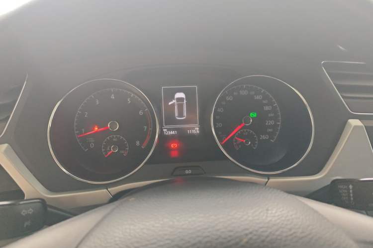 Used Volkswagen Touran 2016 Touran L 280TSI DSG Style Edition Instrument Cluster