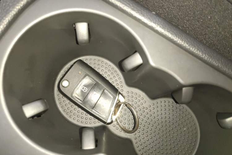 Used Volkswagen Touran 2016 Volkswagen Touran L 330TSI DSG Luxury Edition Interior 1