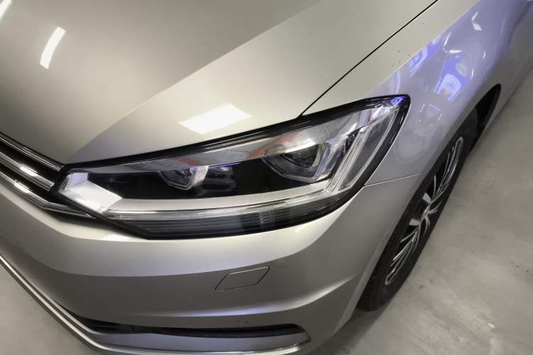 Used Volkswagen Touran 2016 Volkswagen Touran L 280TSI DSG Luxury Edition Left Front Headlight