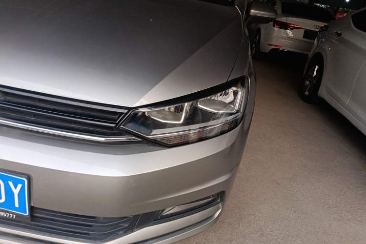 Used Volkswagen Touran 2016 Touran L 280TSI DSG Style Edition Left Front Headlight