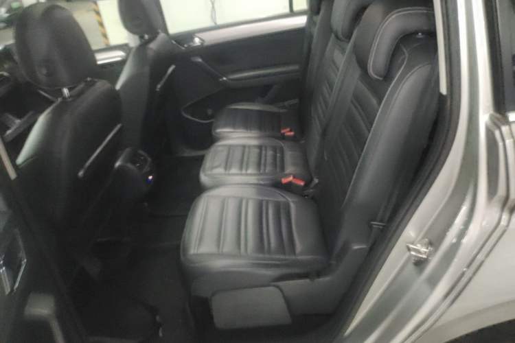 Used Volkswagen Touran 2016 Volkswagen Touran L 330TSI DSG Luxury Edition Left Rear Seat