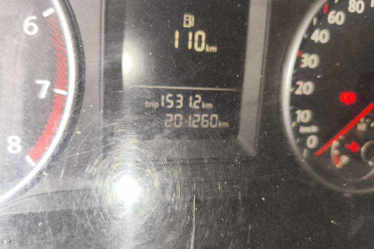 Used Volkswagen Touran  Odometer Close Up