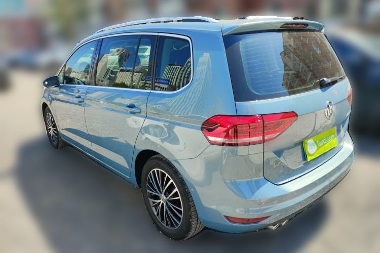 Used Volkswagen Touran 2016 Volkswagen Touran L 330TSI DSG Luxury Edition Rear Left 45 Deg
