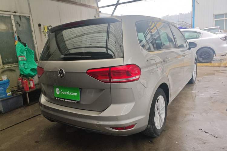 Used Volkswagen Touran 2016 Touran L 280TSI DSG Style Edition Rear Right 45 Deg
