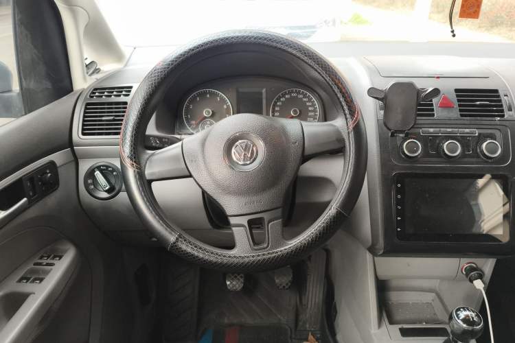 Used Volkswagen Touran  Steering Wheel