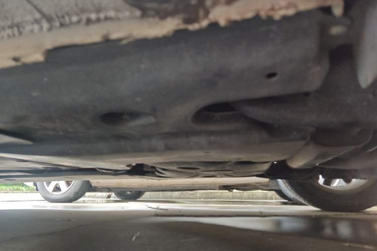 Used Volkswagen Touran 2016 Volkswagen Touran L 280TSI DSG Comfort Edition Chassis Rear Left