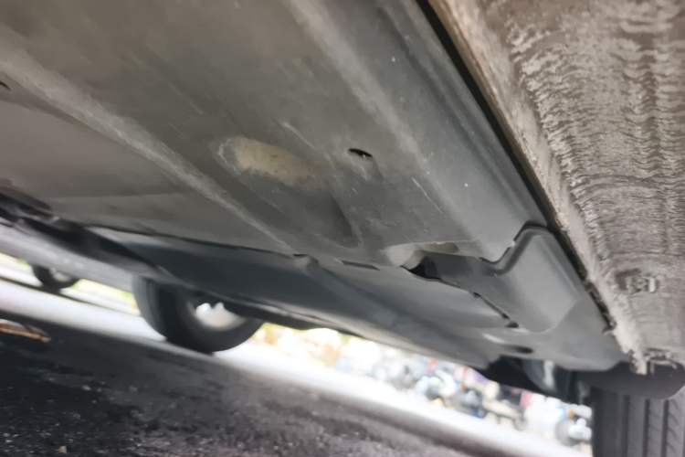 Used Volkswagen Touran 2016 Volkswagen Touran L 280TSI DSG Comfort Edition Chassis Rear Left