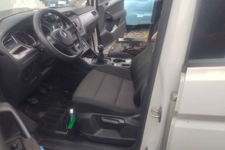 Used Volkswagen Touran 2016 Volkswagen Touran L 280TSI Manual Trend Edition Driver Seat