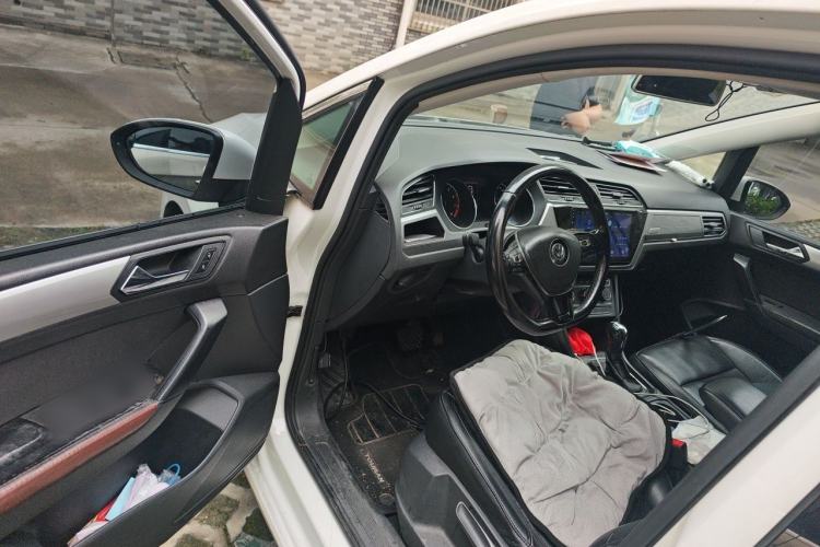 Used Volkswagen Touran 2016 Touran L 280TSI DSG Style Edition Driver Seat
