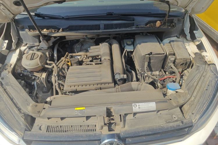 Used Volkswagen Touran 2016 Volkswagen Touran L 280TSI Manual Trend Edition Engine Bay