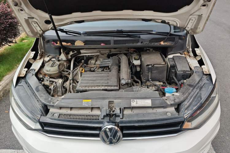 Used Volkswagen Touran 2016 Volkswagen Touran L 280TSI Manual Trend Edition Engine Bay