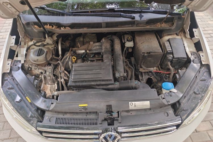 Used Volkswagen Touran 2016 Volkswagen Touran L 280TSI DSG Comfort Edition Engine Bay