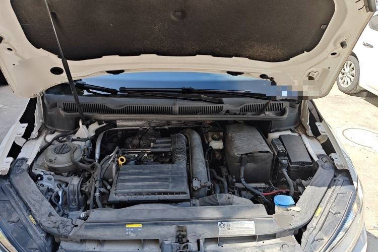Used Volkswagen Touran 2016 Volkswagen Touran L 280TSI DSG Comfort Edition Engine Bay