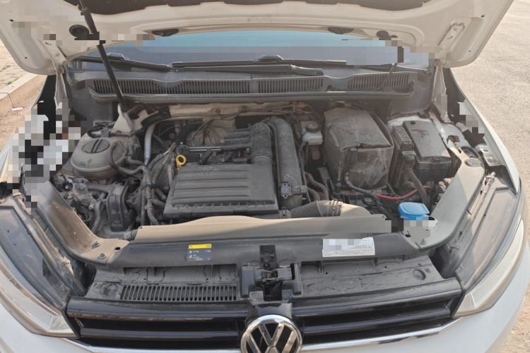 Used Volkswagen Touran 2016 Volkswagen Touran L 280TSI DSG Comfort Edition Engine Bay