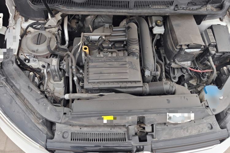 Used Volkswagen Touran 2016 Volkswagen Touran L 280TSI DSG Comfort Edition Engine Bay