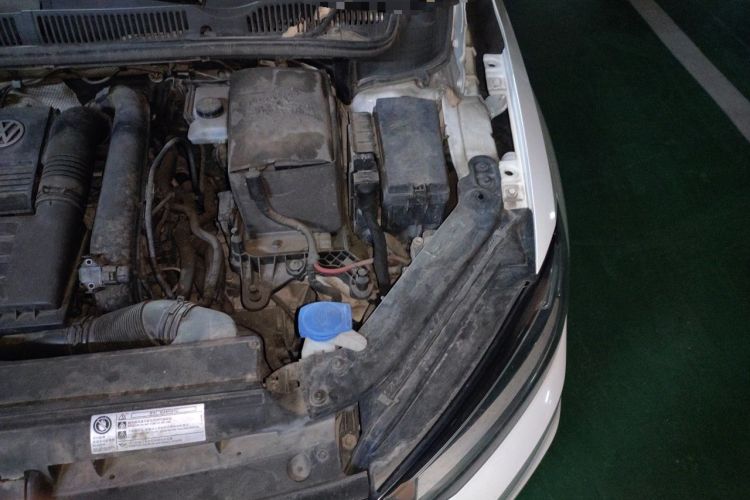 Used Volkswagen Touran 2016 Touran L 280TSI DSG Style Edition Engine Bay Left